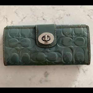 Coach Wallet | Patent Leather